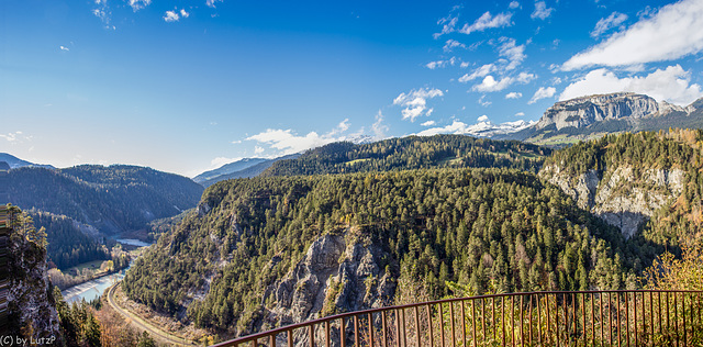 Fence With a View - Zaun mit Aussicht (270°)