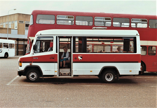 Norfolk County Council F352 JVJ in King’s Lynn – 14 Aug 1989 (95-0)