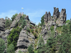 Blick zum Aussichtspunkt Nonnenfelsen