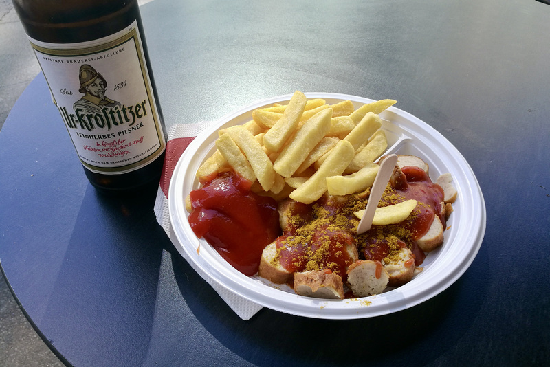 Leipzig 2019 – Currywurst mit Pommes