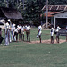 Schulsport in Sri Lanka - Weitsprung ist bei einer Schulklasse in Beruwala angesagt