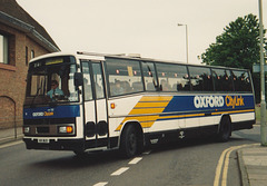 City of Oxford 111 (A111 MUD) in Banbury – 29 May 1993 (193-15)