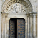 La porte centrale de la basilique saint sauveur de Dinan