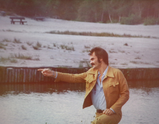 Me-1975-met mijn vrouw die nooit op de foto wou(de bakkebaarden tijd)