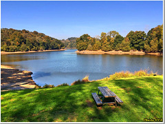 The lake on a glorious autumn day - HBM