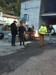 Petit feu pour griller les saucisses