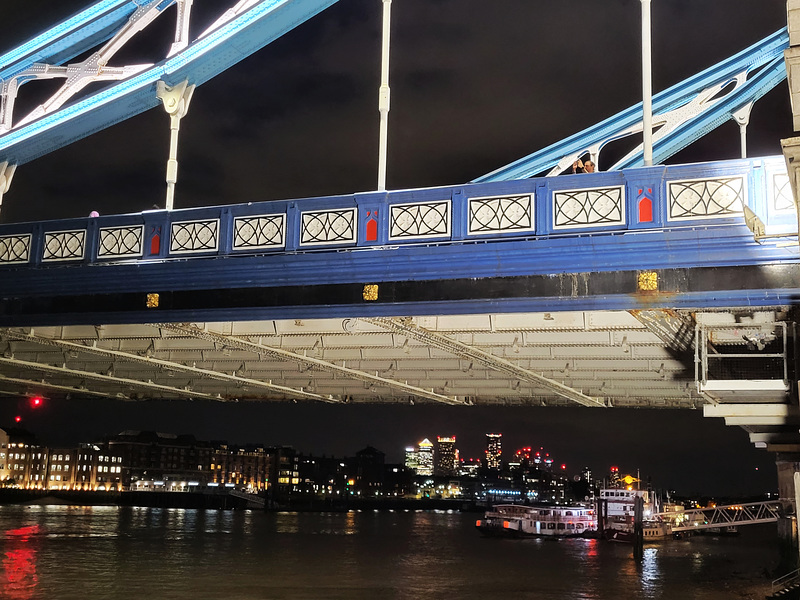 Looking downstream below Tower Bridge