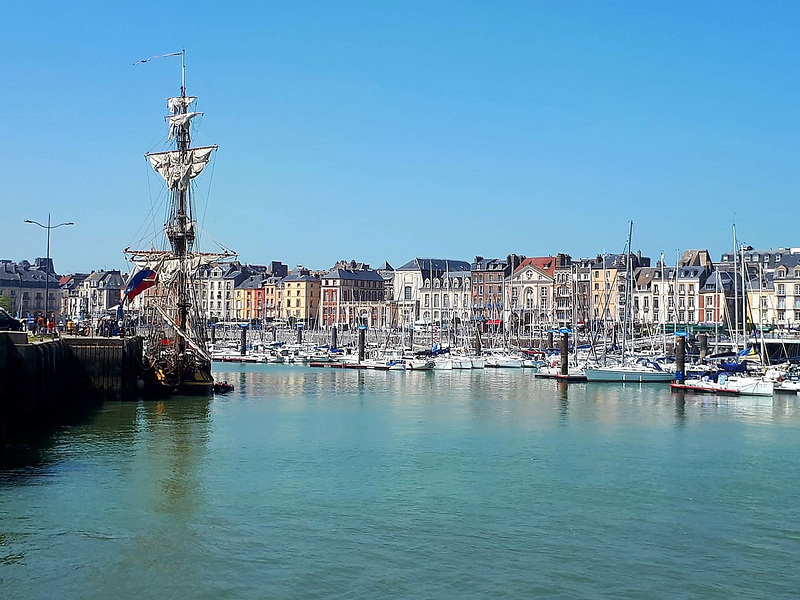 Le Shtandart, navire russe à quai -  Dieppe