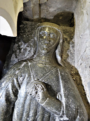 winchelsea church, sussex (66)c14 female tomb effigy