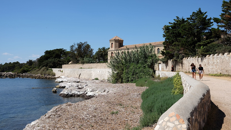 CANNES: Visite de l'ile Saint Honorat 46