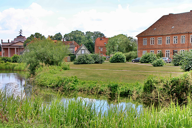 Ludwigslust, Am Bassin