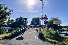 Waiting for the Overhaalbrug