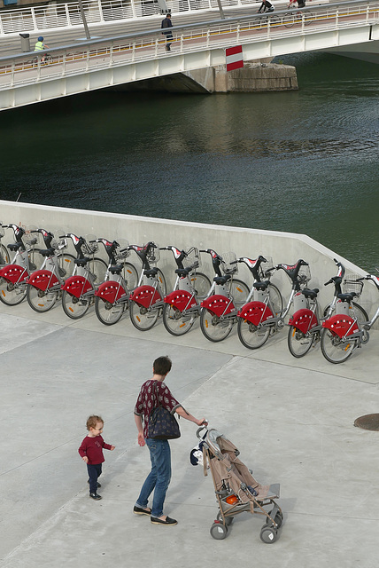 Encore trop petit pour le vélo