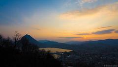 Sonnenuntergang über Lugano (© Buelipix)