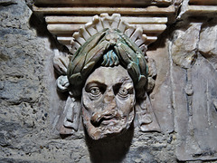 winchelsea church, sussex (79)c17 head on tomb of margaret godfrey +1611