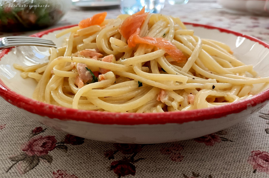 linguine al salmone