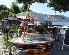 Einen Sitzplatz am Lago Maggiore