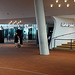 Auf der Besucherplattform der Elbphilharmonie in Hamburg