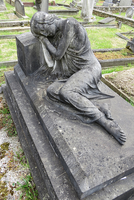 putney vale cemetery, london