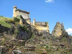 le chateau de COMMARQUES le chateau de COMMARQUES