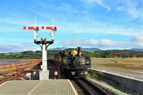 Iarll Meirionnydd(Earl of Merioneth) at Portmadog    HFF!