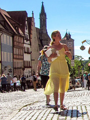 gelblich in Rothenburg o.T.