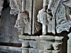 winchelsea church, sussex (91)headstops on the c14 piscina and sedilia in the south chapel