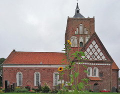 Kreuzkirche Pilsum + PiPs