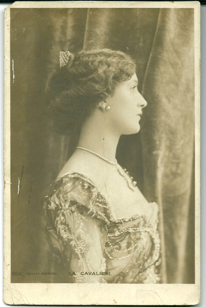 Lina Cavaleiri