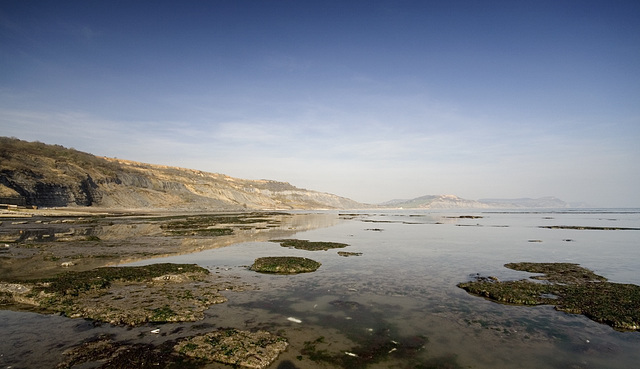 Slack water at Lyme Regis