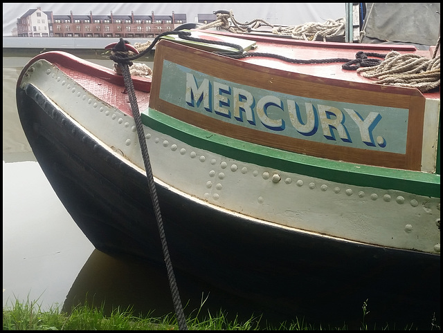 Mercury narrowboat