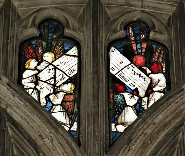 st mary's church, warwick (115)angel musicians in mid c15 glass in the side window tracery lights by john prudde 1447