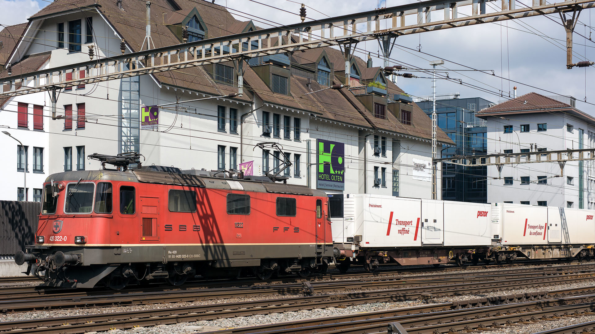 220427 Olten Re420 conteneurs 1