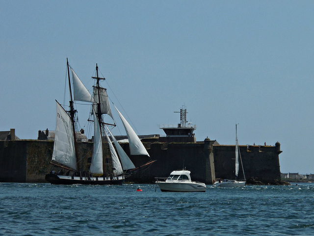 pirate à l'horizon