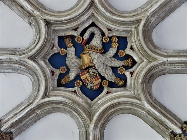 st mary's church, warwick (121)west country voided bosses in the mid c15 beauchamp chapel vaulting, here with swan crest and warwick heraldry