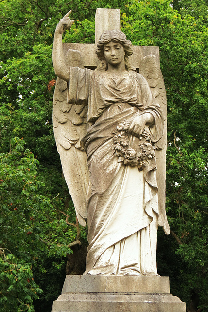 putney vale cemetery, london