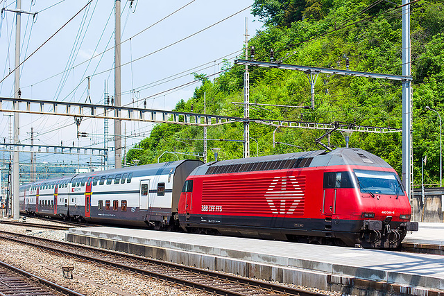 120524 Olten Re460