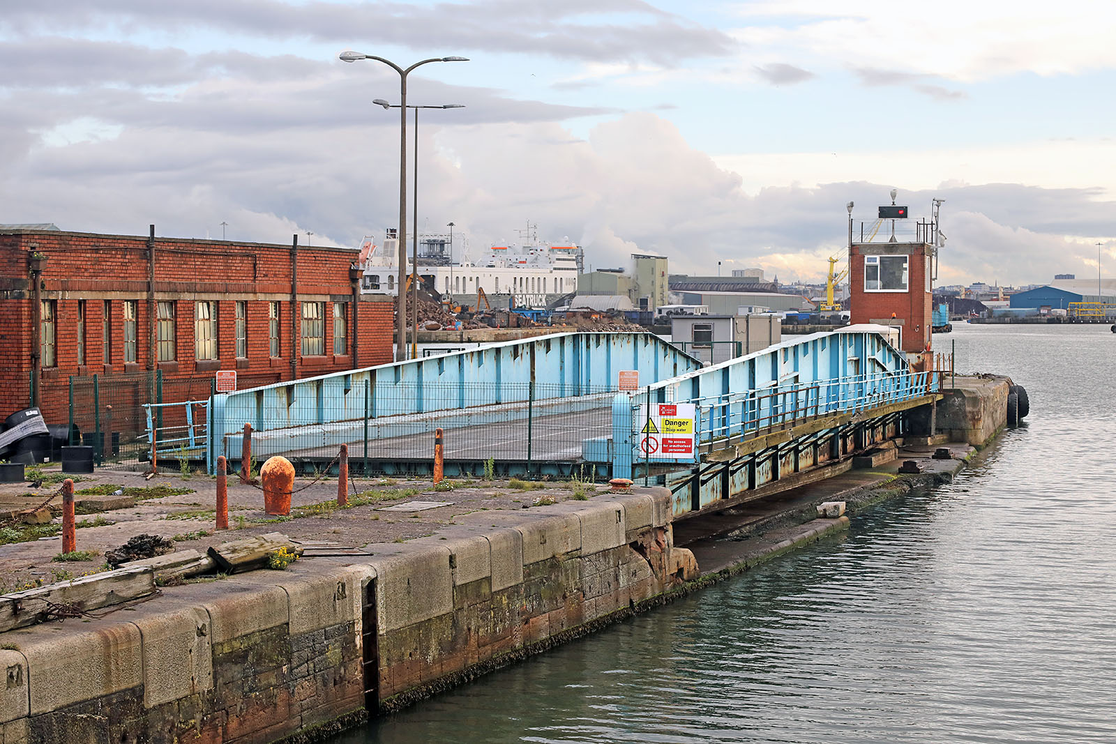 Alexandra Dock Bridge