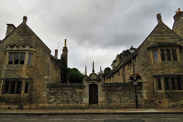 latham's hospital almhouses, oundle, northants