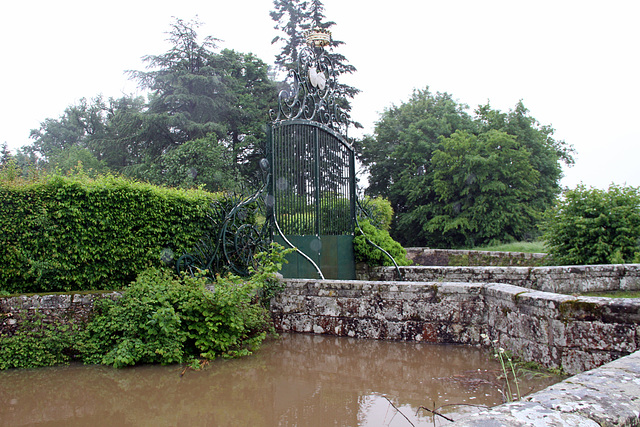 Les douves du château de Bombon