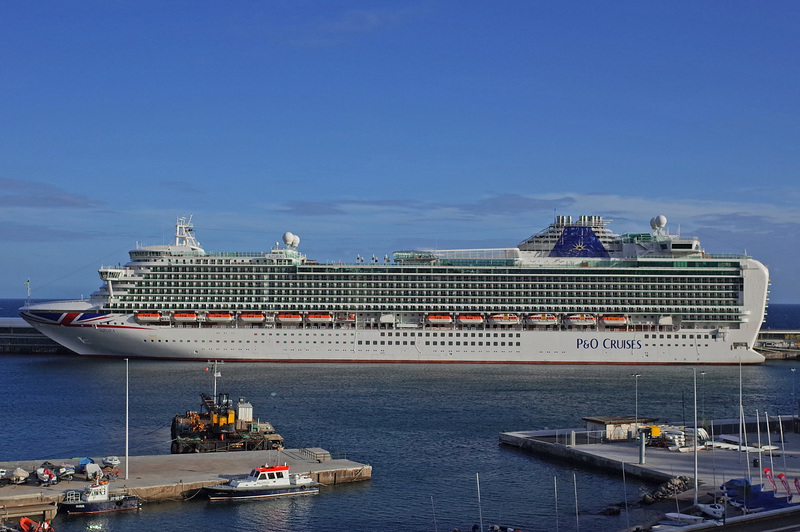 Madeira Funchal May 2016 GR Funchal Azura 2