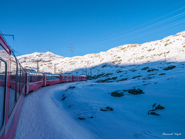 Glacier Expess auf dem Bernina Pass