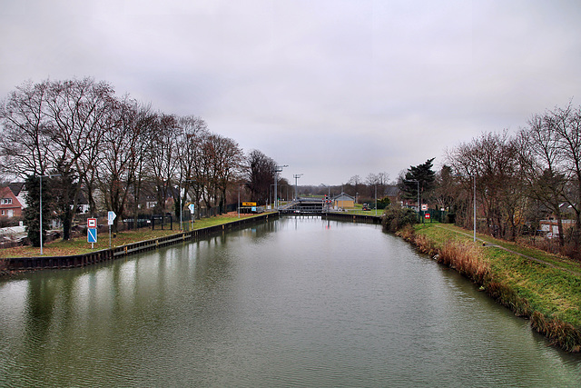 Datteln-Hamm-Kanal, Blick zur Schleuse Werries (Hamm) / 16.12.2023