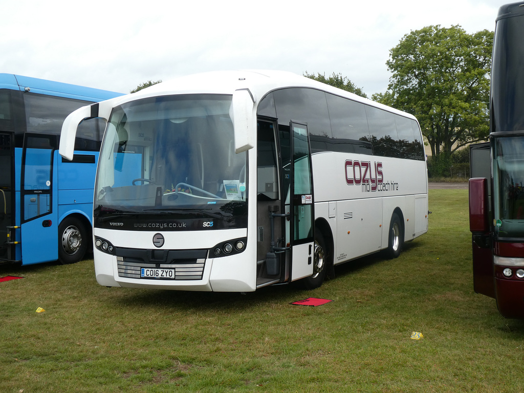 Cozy Travel CO16 ZYO at Showbus - 29 Sep 2019 (P1040593)