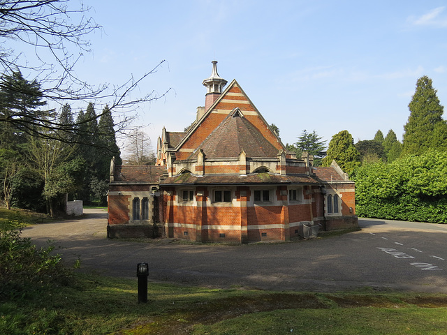 st pancras and islington cemetery, east finchley, london