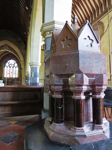 yealmpton church, devon