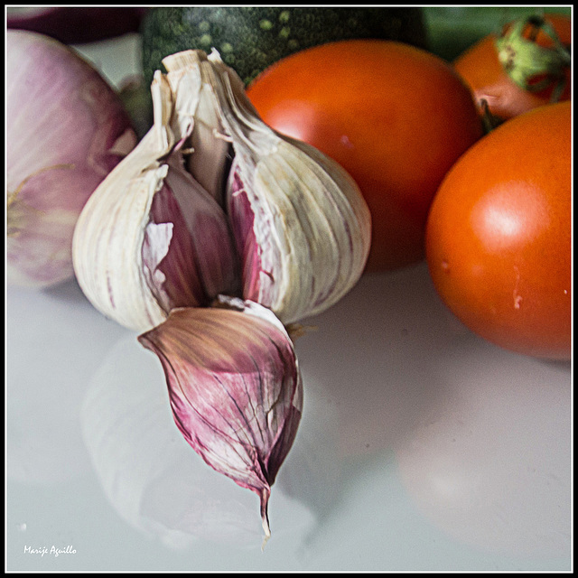 Ajos y tomates