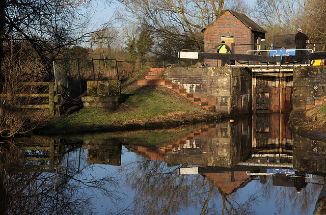 Repair work to Aston lock 3