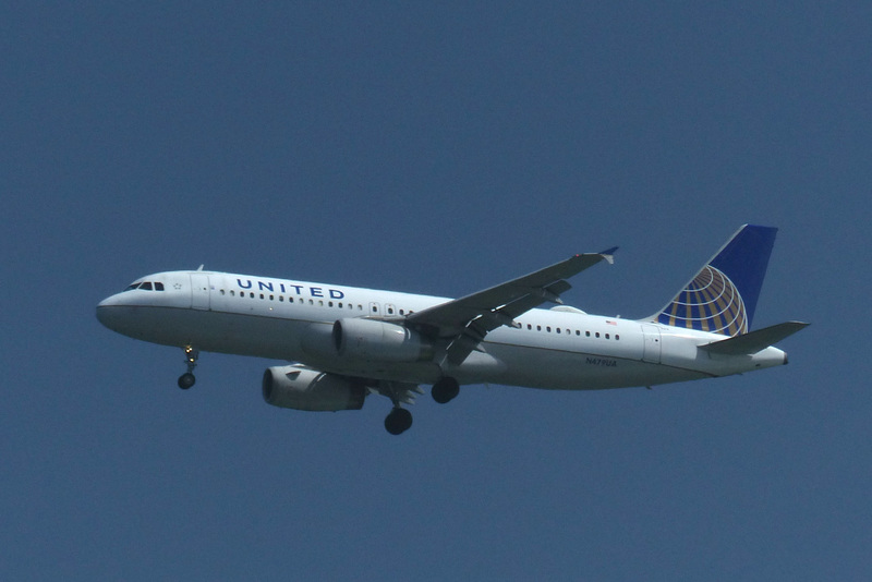 N479UA approaching SFO - 14 April 2016