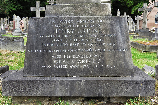 putney vale cemetery, london